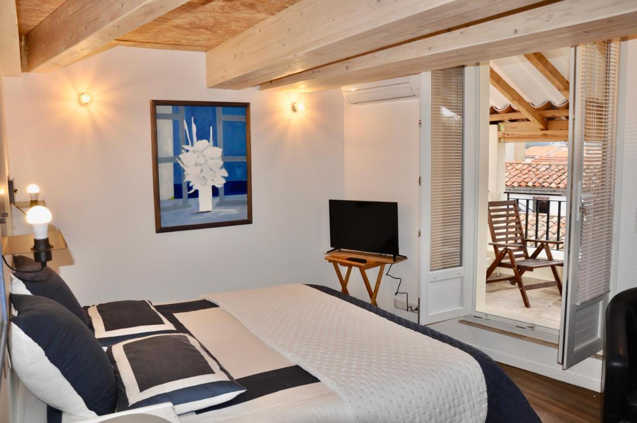Les Chambres Tropeziennes Sanary-sur-Mer Eksteriør bilde